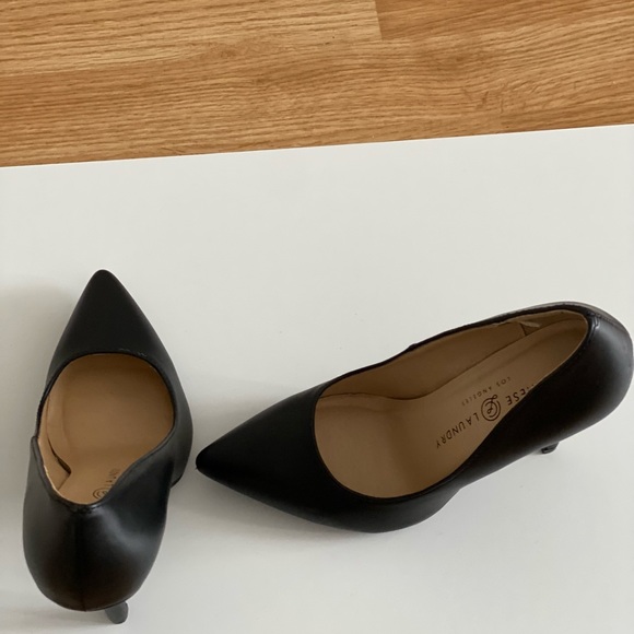 New heels that can go with anything 🤗 - Picture 4 of 6